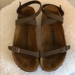 Authentic Birkenstock Daloa brown sandals